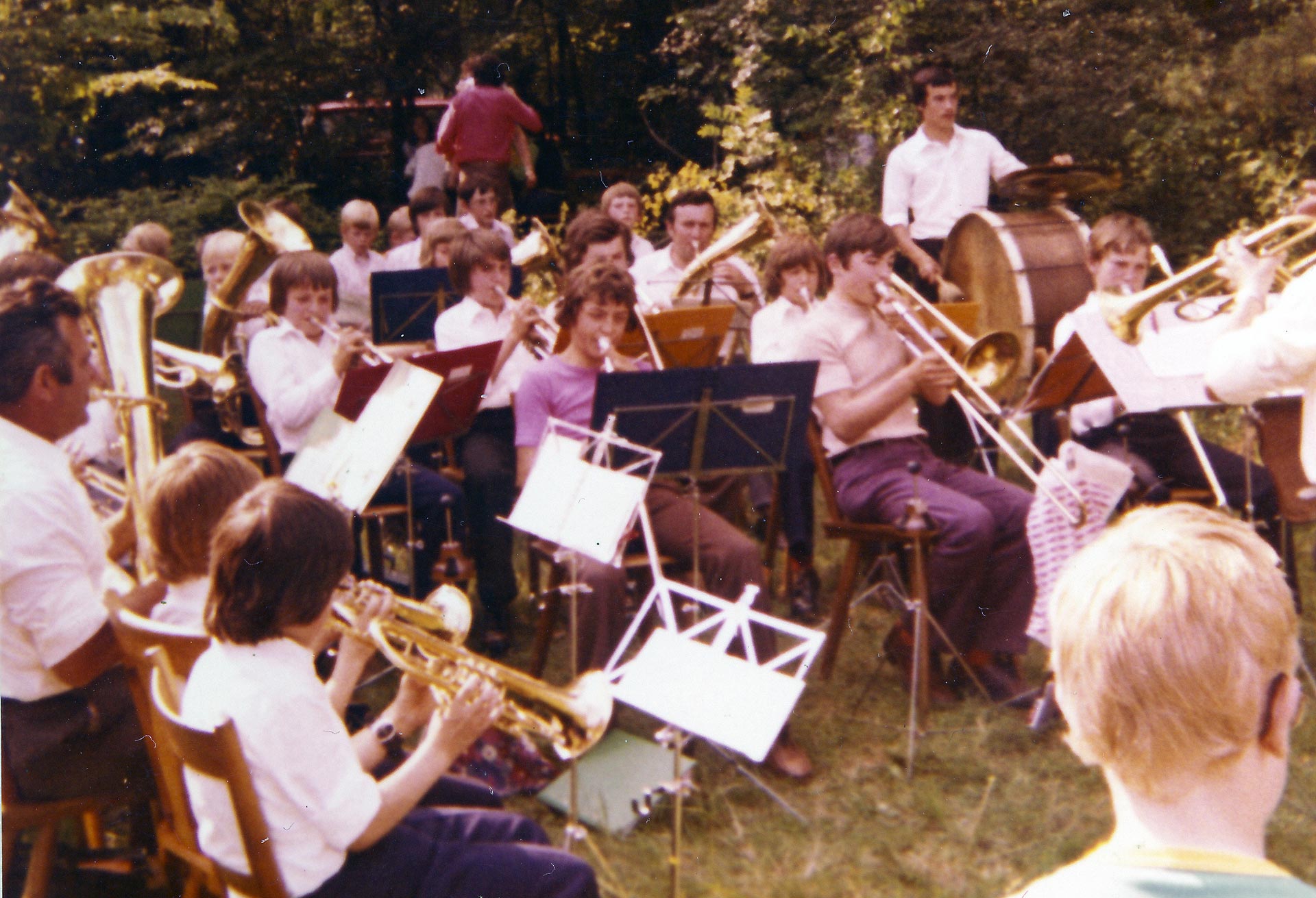 Musikanten bei einem ihrer ersten Auftritte 1975